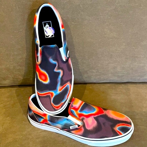 Vans Other - Vans Mens size 11 multi color graphic design Beautiful Slip ons.